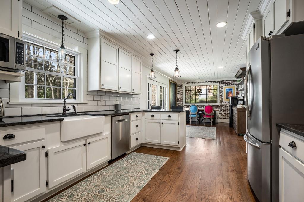 6404 Colebridge Road