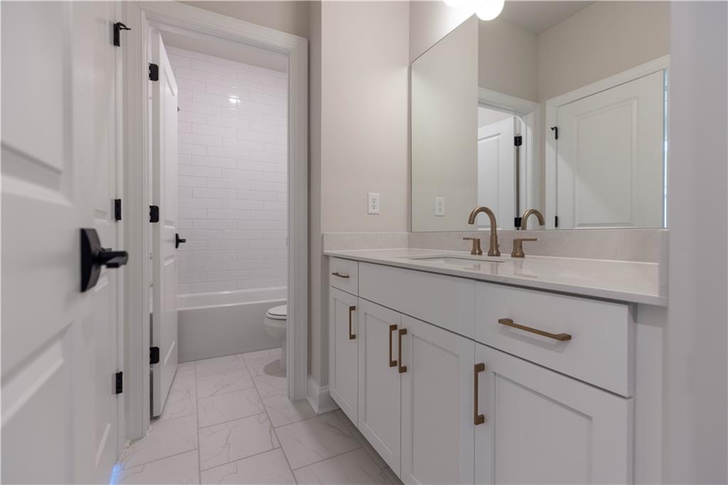 146 Everley Walk Unit 3