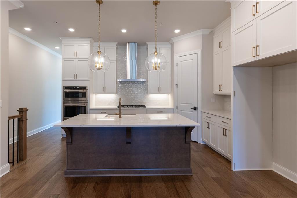 146 Everley Walk Unit 3