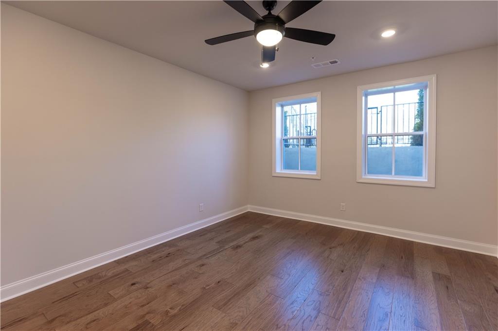 146 Everley Walk Unit 3