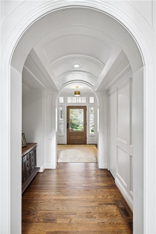 216 Pineland Road NW