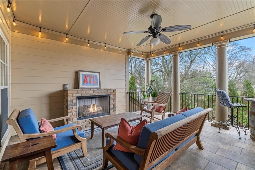 786 Corduroy Lane NE