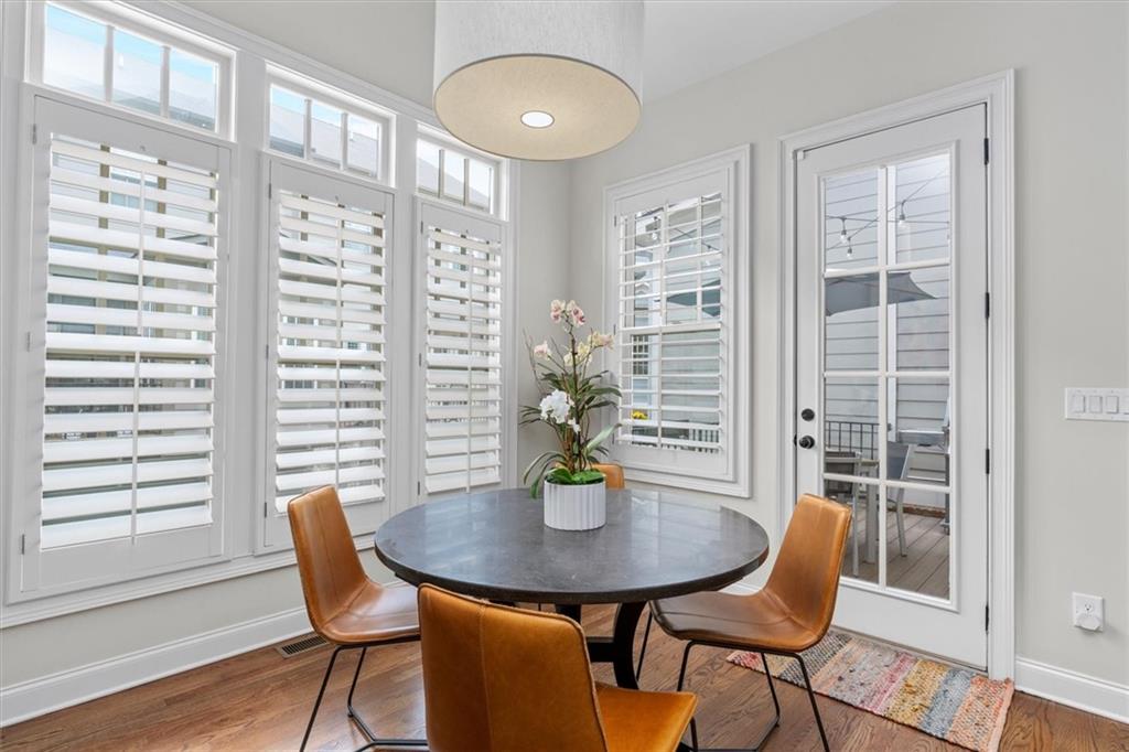 786 Corduroy Lane NE