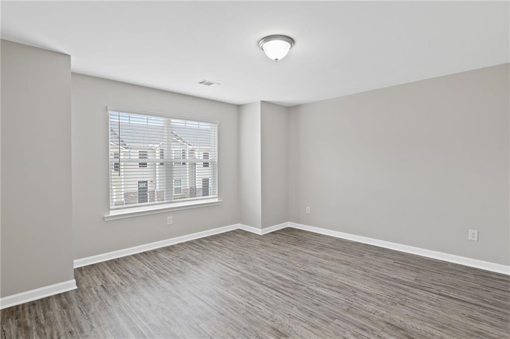 4436 Pinscher Street