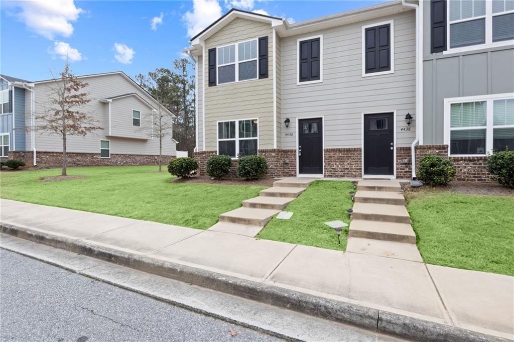 4436 Pinscher Street