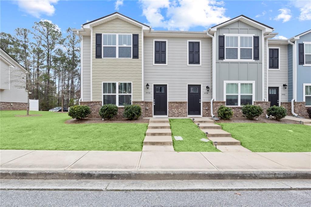 4436 Pinscher Street