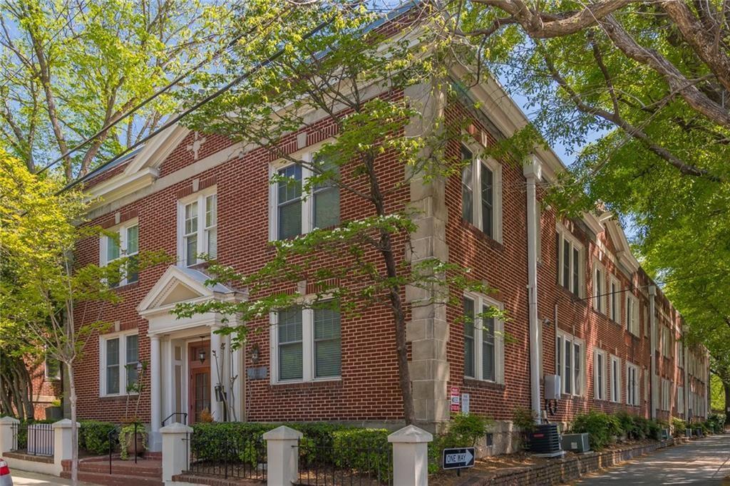 733 Frederica Street NE Unit 19