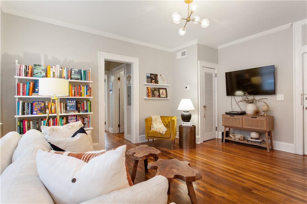 733 Frederica Street NE Unit 19