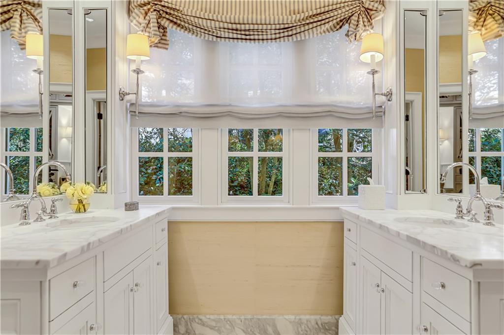 3241 Rilman Lake Court NW