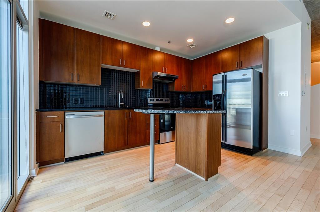 943 Peachtree Street NE Unit 703