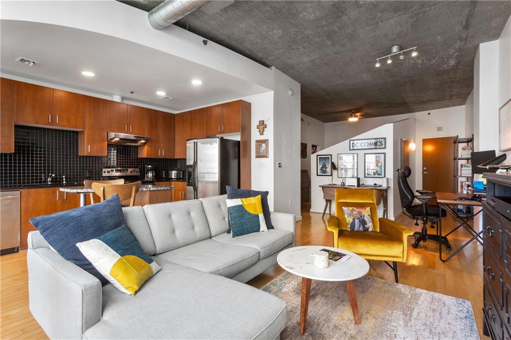 943 Peachtree Street NE Unit 703