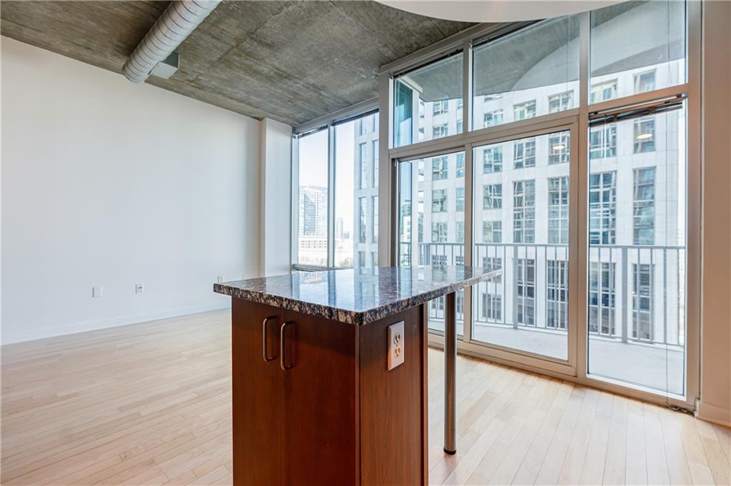 943 Peachtree Street NE Unit 703