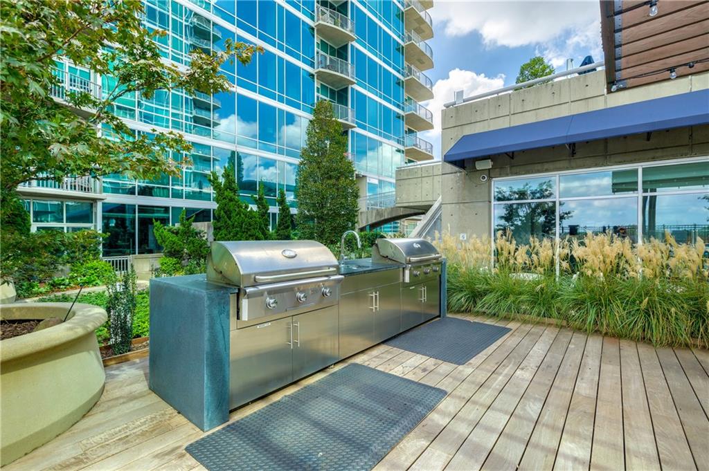 943 Peachtree Street NE Unit 703