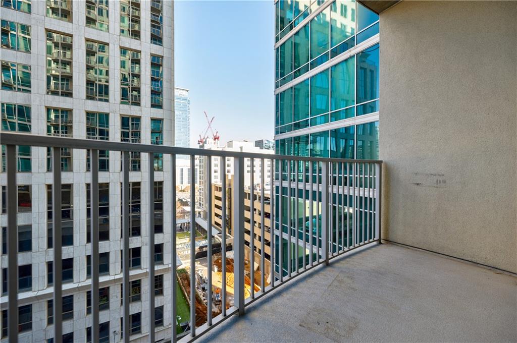 943 Peachtree Street NE Unit 703