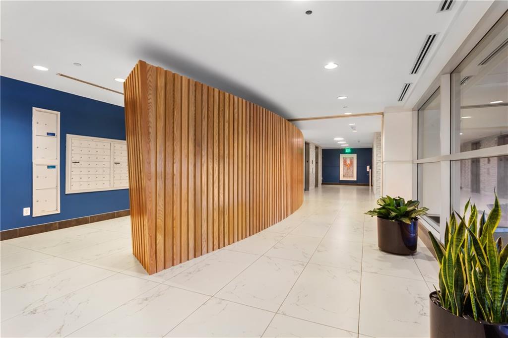 943 Peachtree Street NE Unit 703