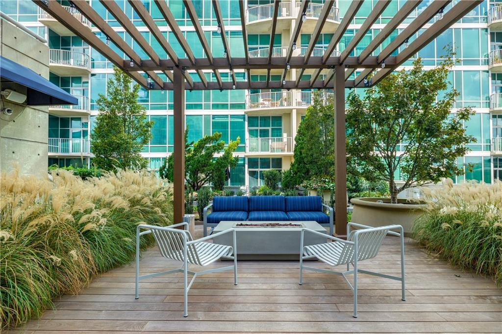 943 Peachtree Street NE Unit 703