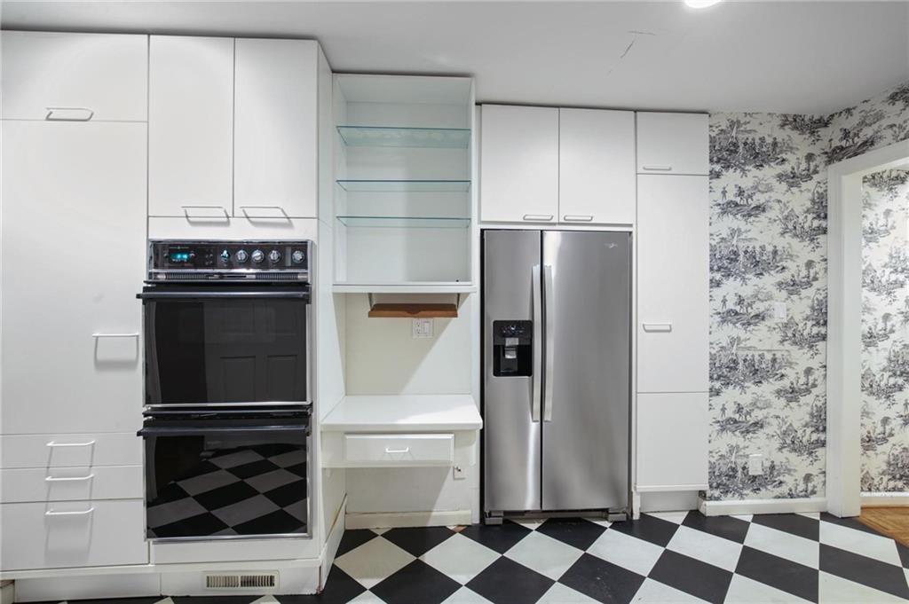 11 Mooregate Square NW