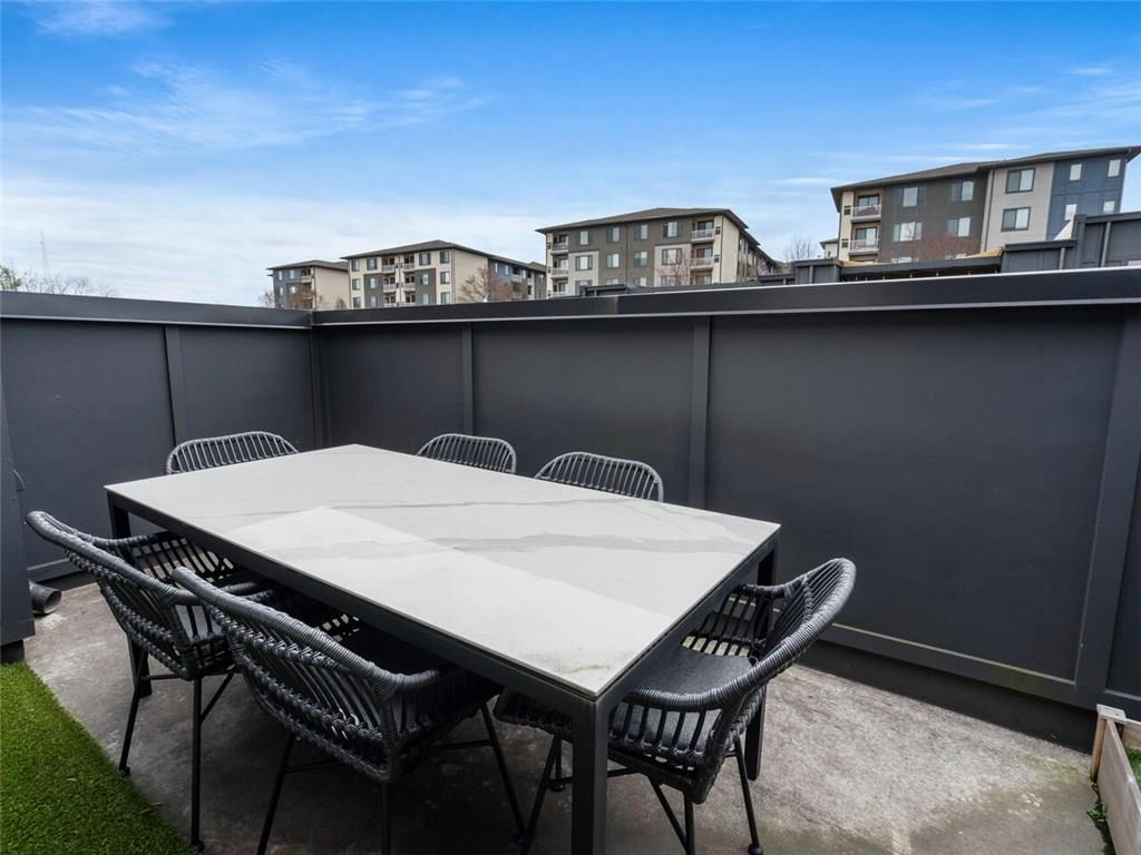 1218 Chelsea Circle NW