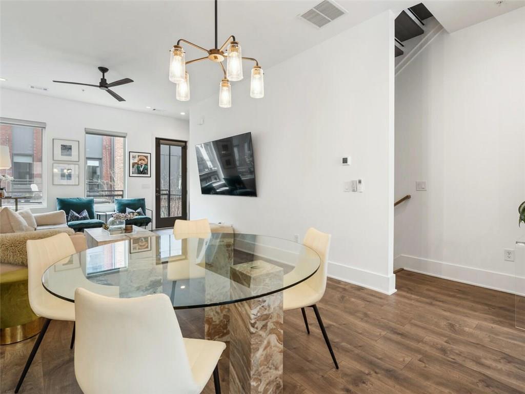 1218 Chelsea Circle NW