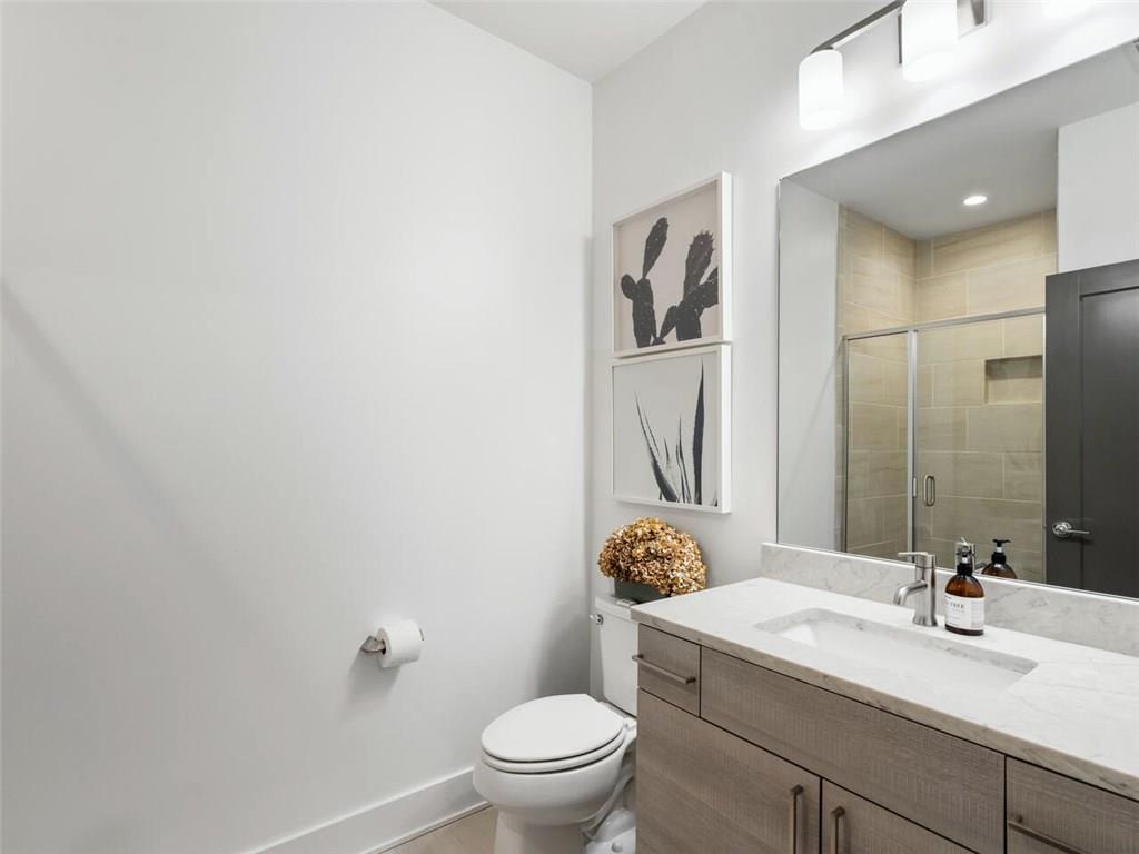 1218 Chelsea Circle NW