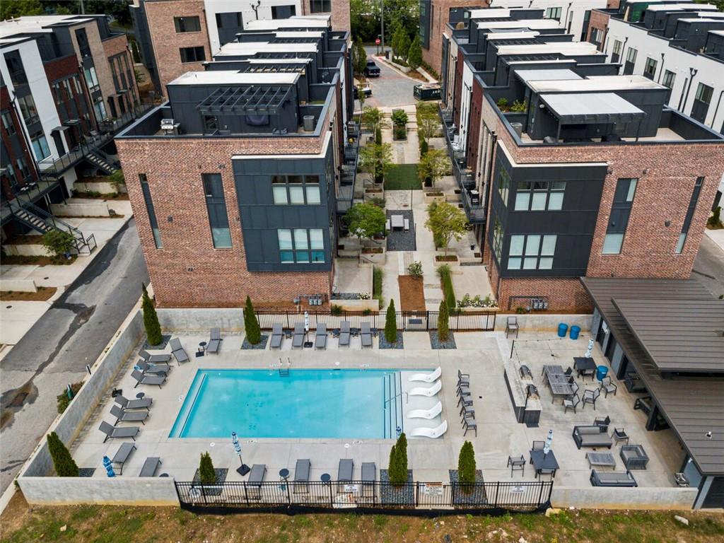 1218 Chelsea Circle NW