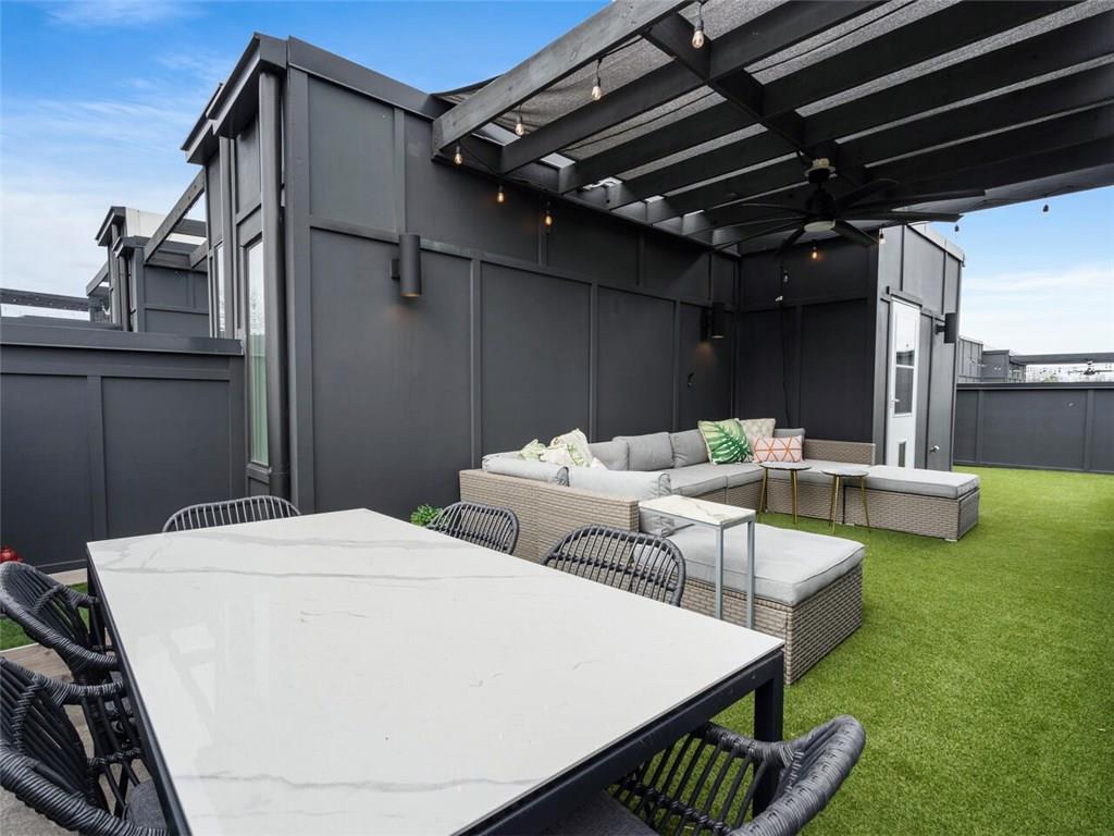 1218 Chelsea Circle NW