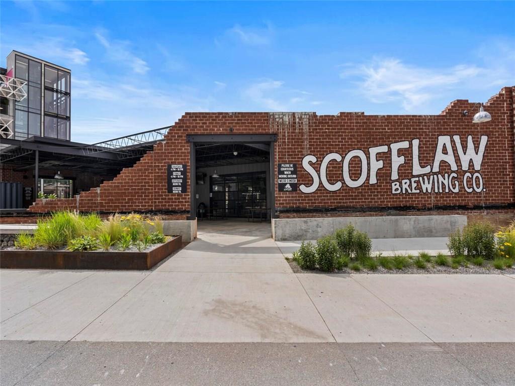 1218 Chelsea Circle NW