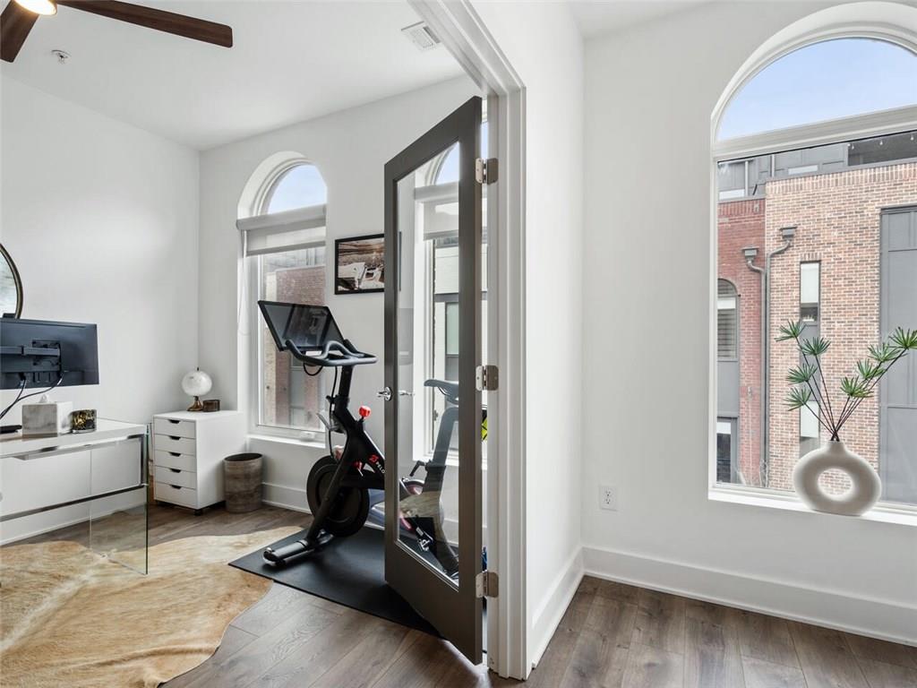 1218 Chelsea Circle NW