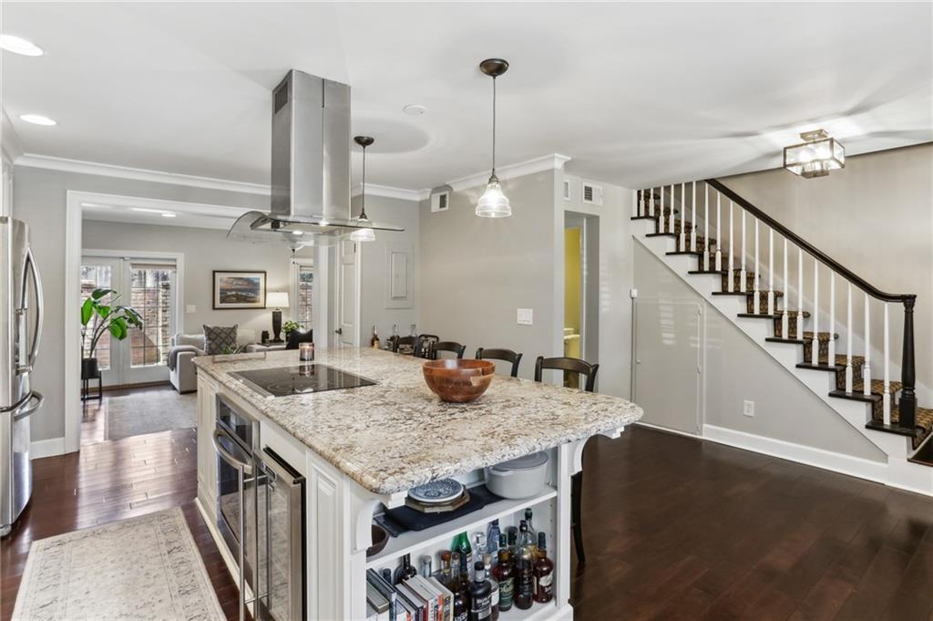 70 Old Ivy Road NE Unit 12