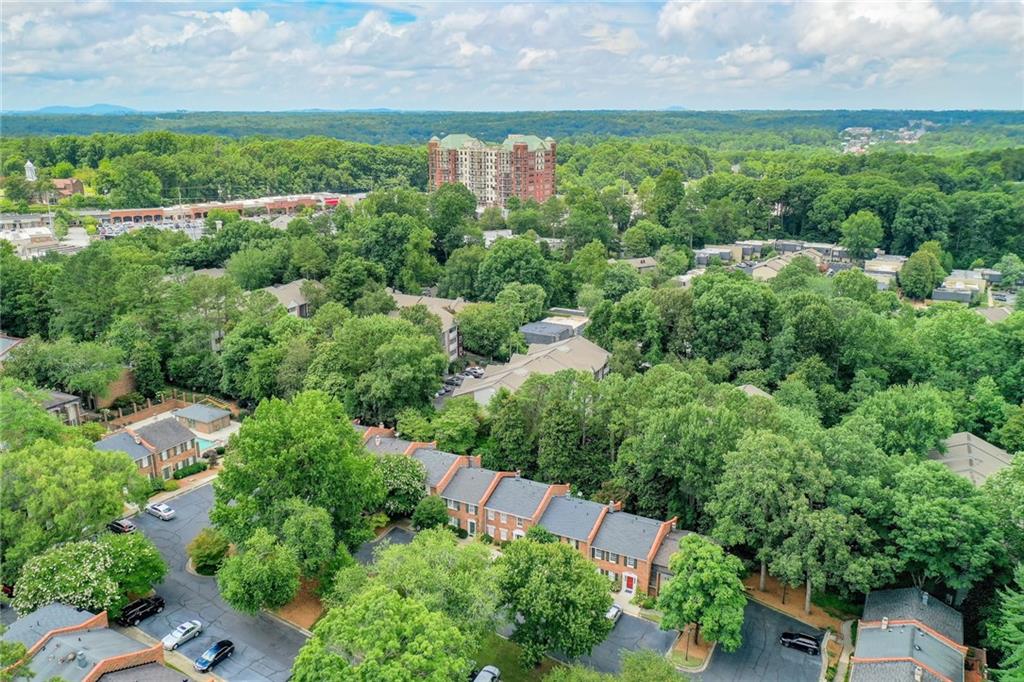 70 Old Ivy Road NE Unit 12