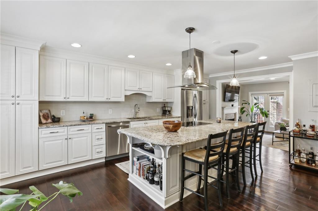 70 Old Ivy Road NE Unit 12