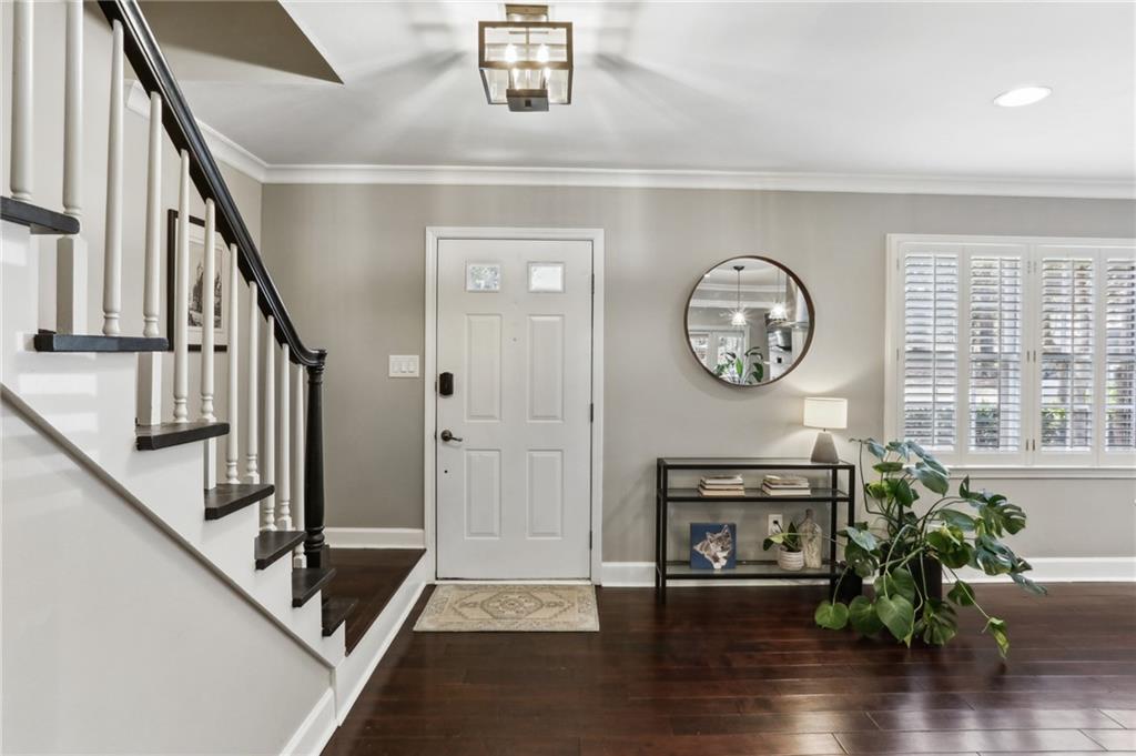 70 Old Ivy Road NE Unit 12