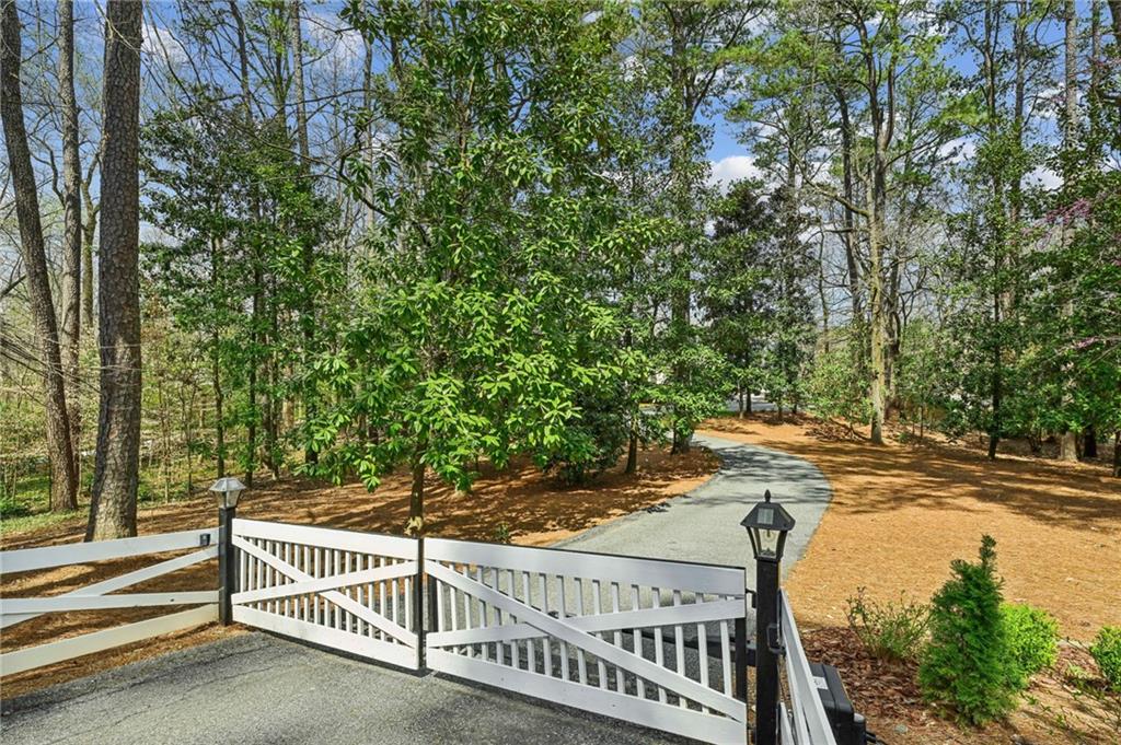 1485 Moores Mill Road NW