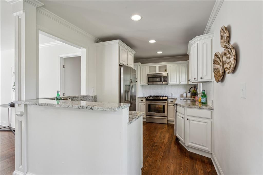 1970 Glenroy Place SE