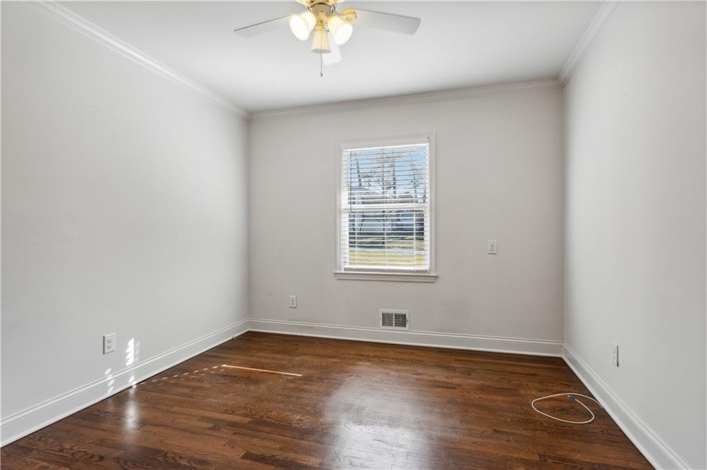 1970 Glenroy Place SE