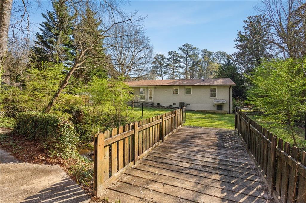 1970 Glenroy Place SE