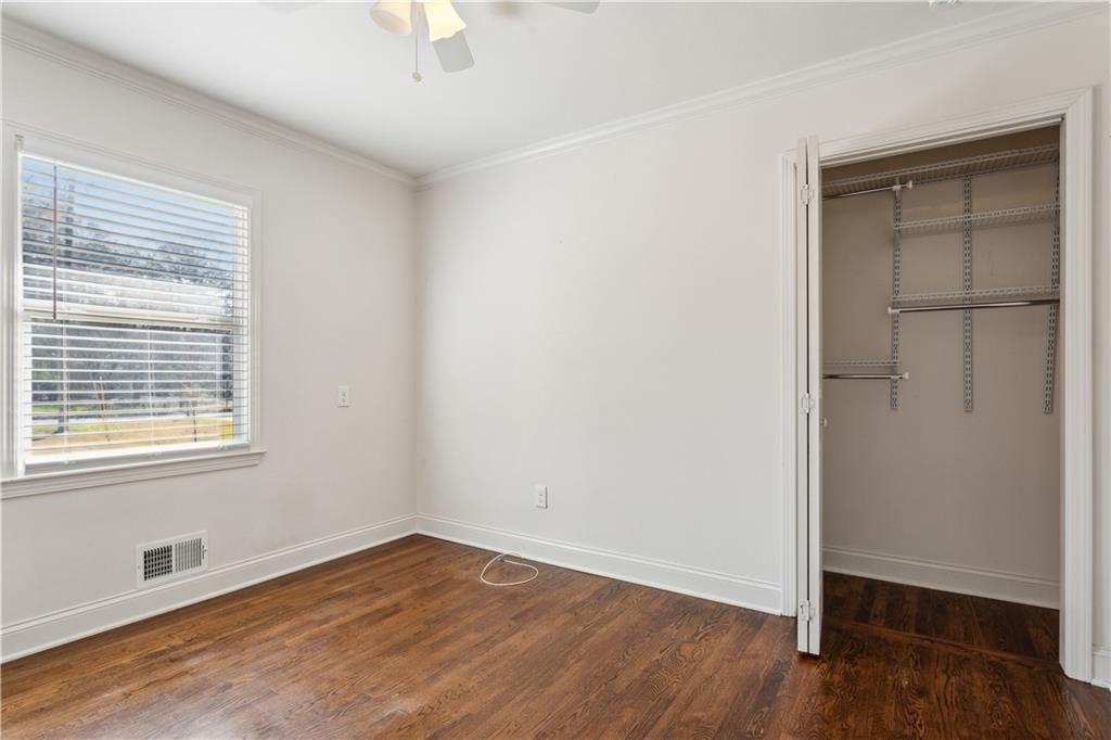 1970 Glenroy Place SE