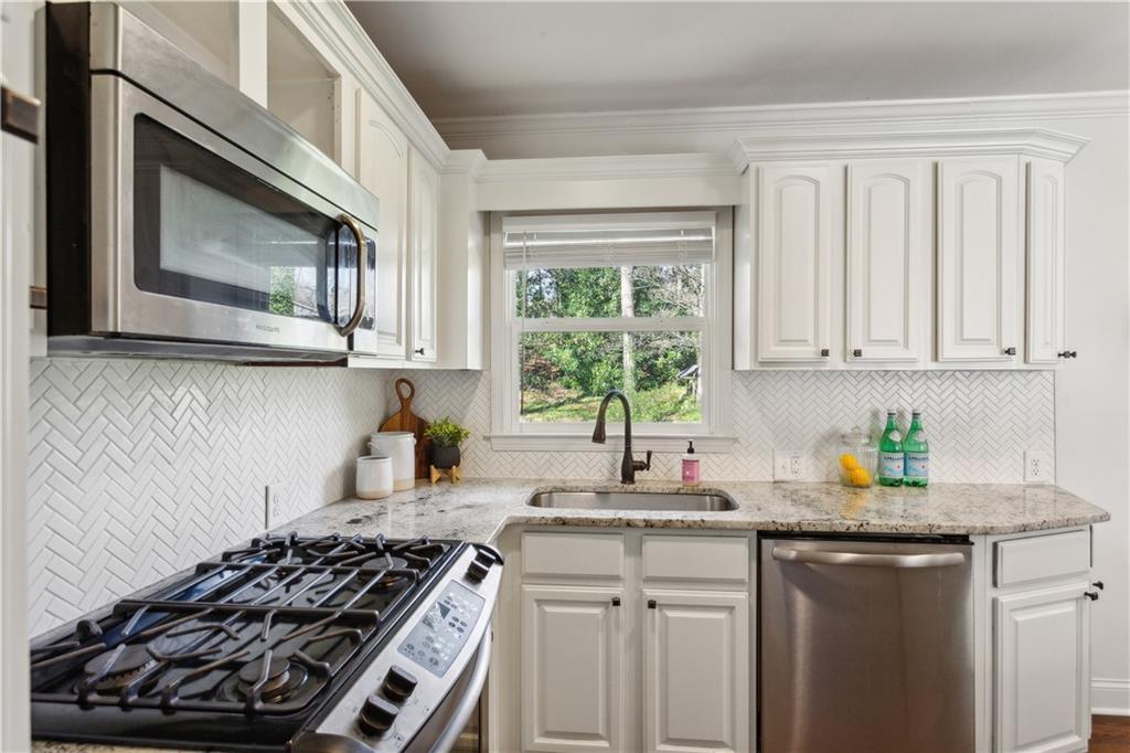 1970 Glenroy Place SE