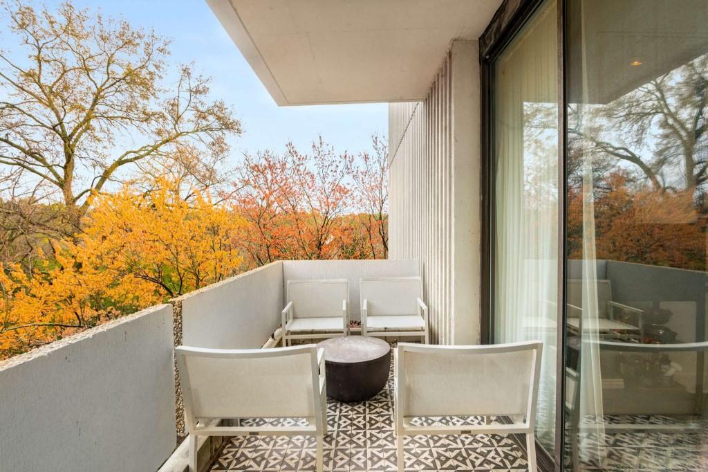 2575 Peachtree Road NE Unit 7H