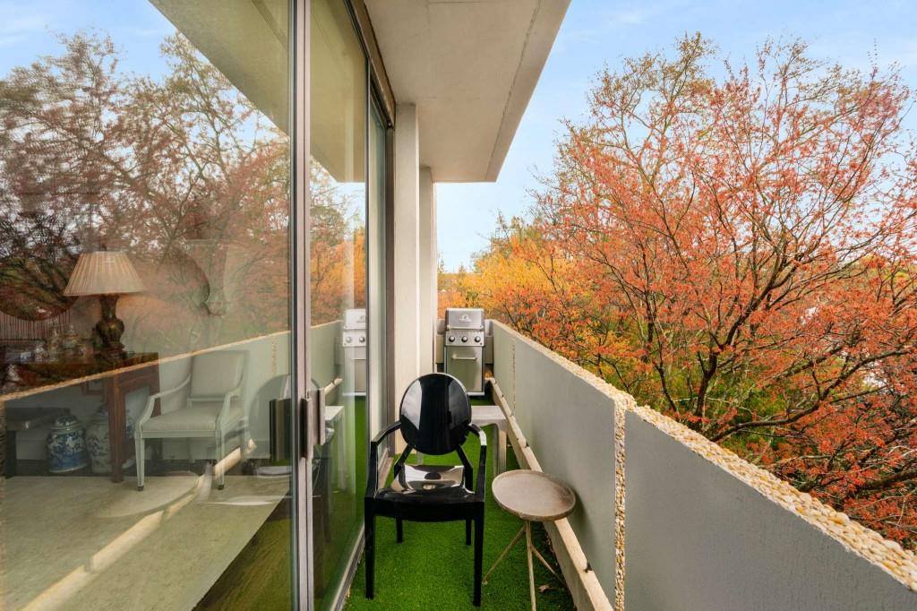 2575 Peachtree Road NE Unit 7H