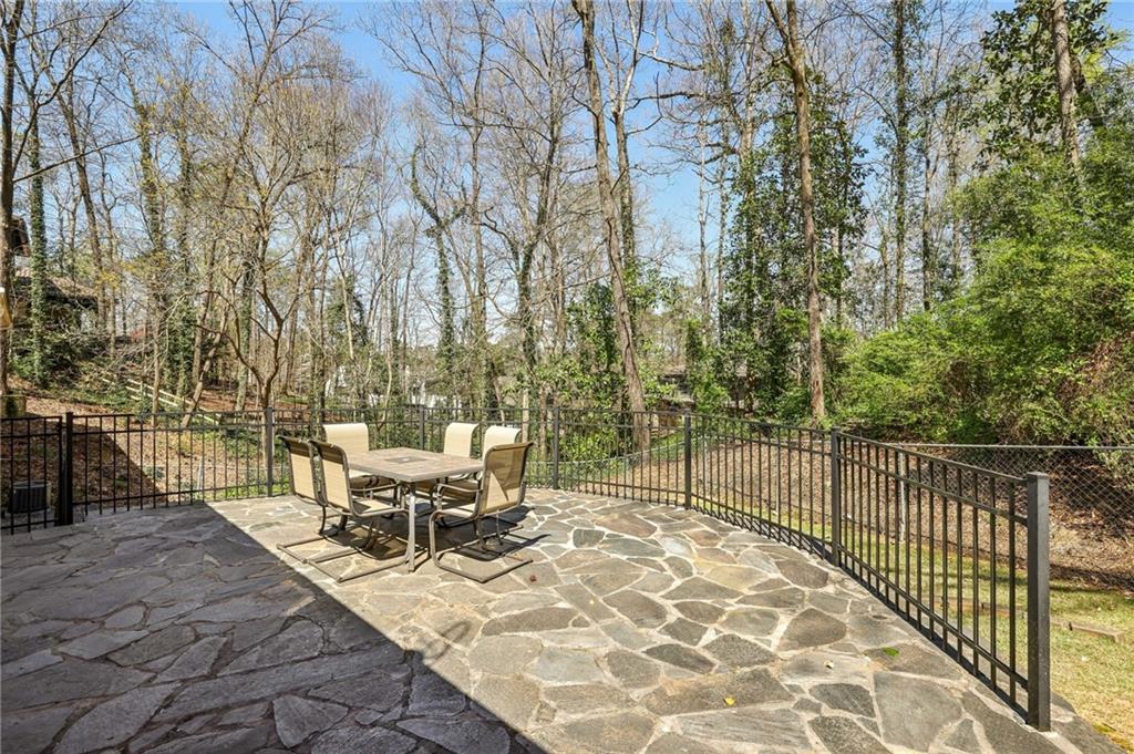 81 Tuxedo Terrace NW