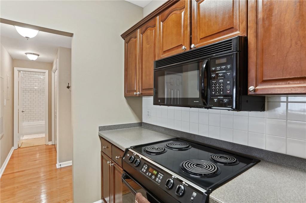 2210 River Green Drive NW