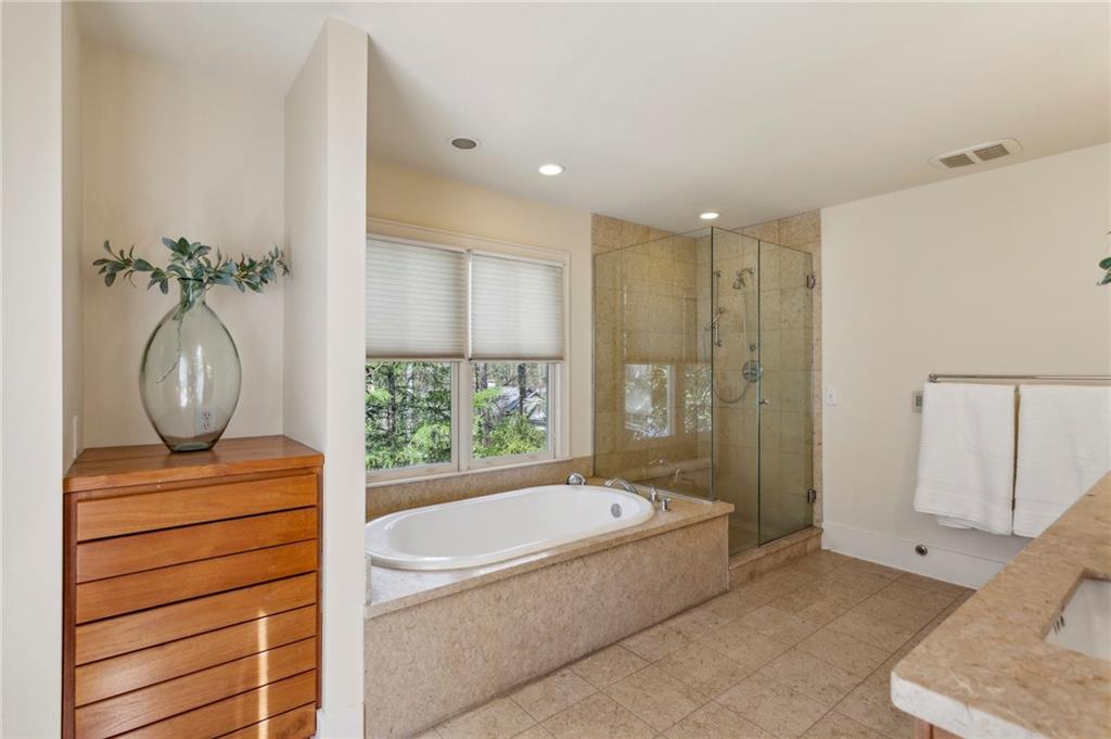 2979 Sequoyah Drive NW