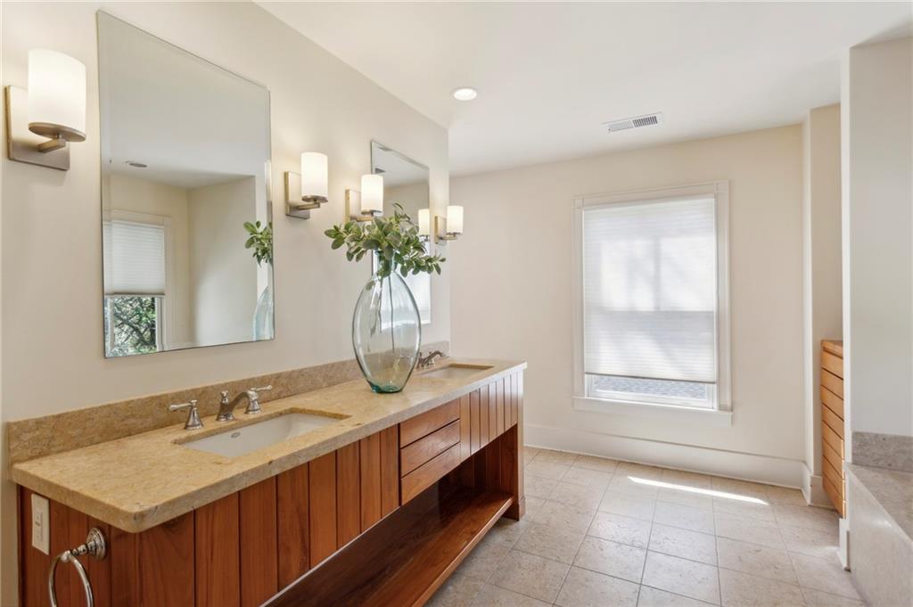 2979 Sequoyah Drive NW