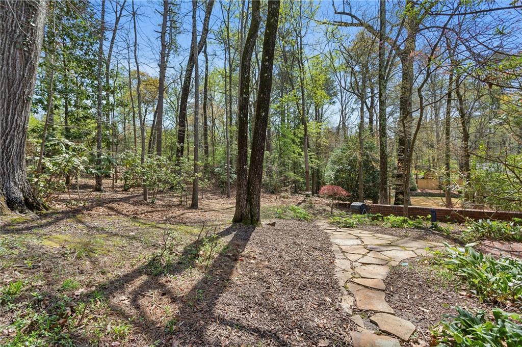 2979 Sequoyah Drive NW