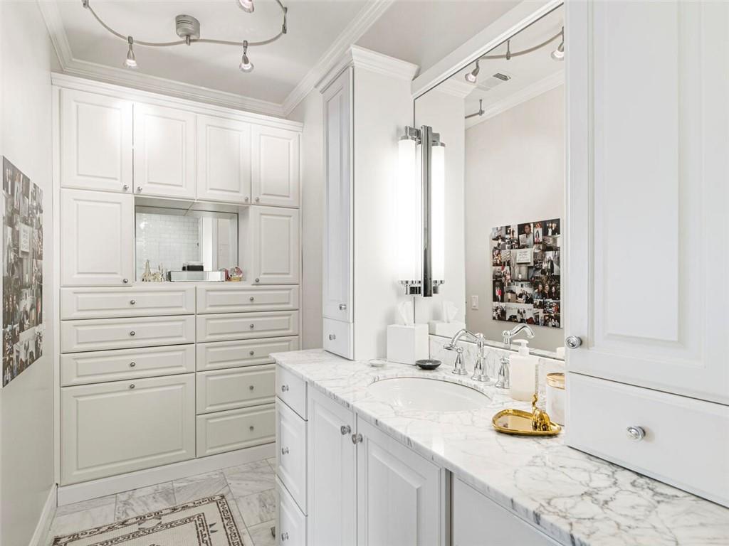 165 High Bluff Court