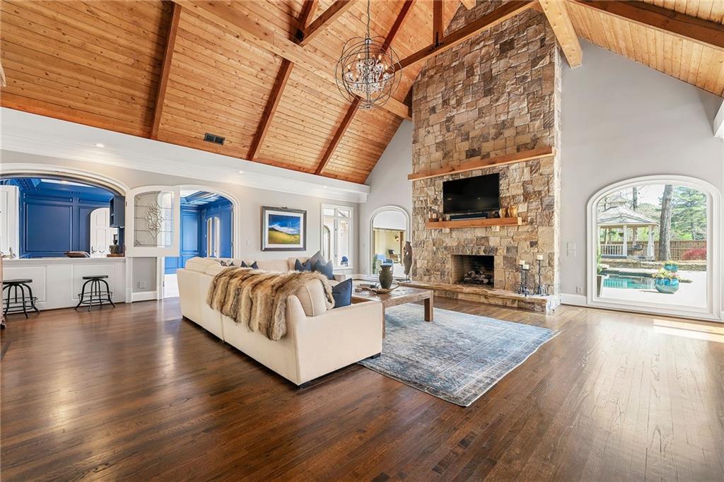 1250 Crest Valley Drive