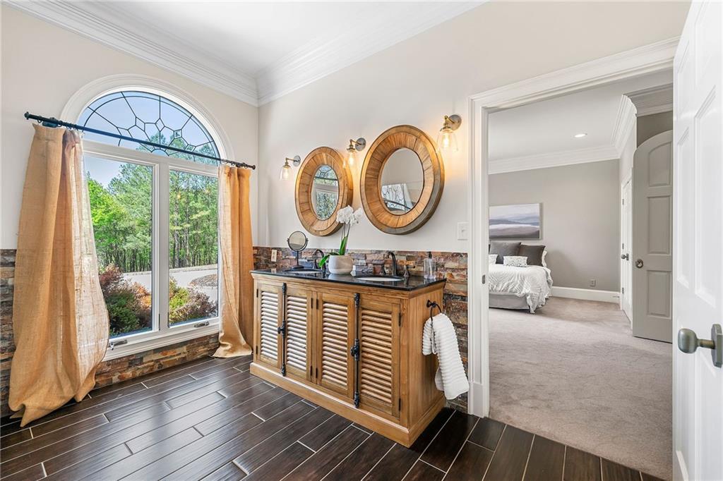 1250 Crest Valley Drive