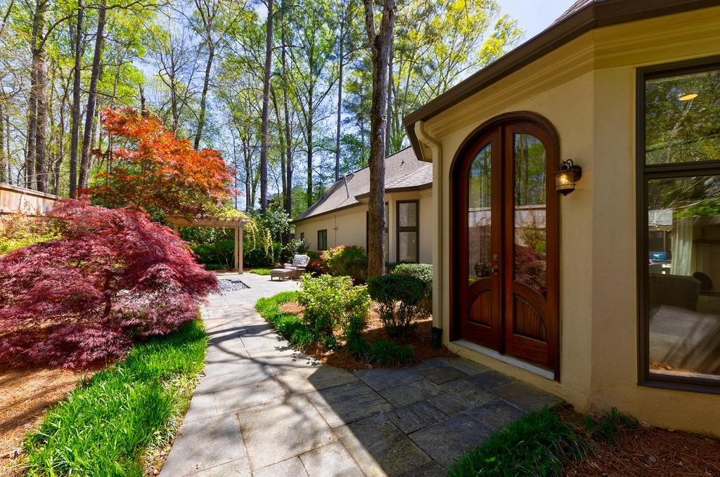 1250 Crest Valley Drive