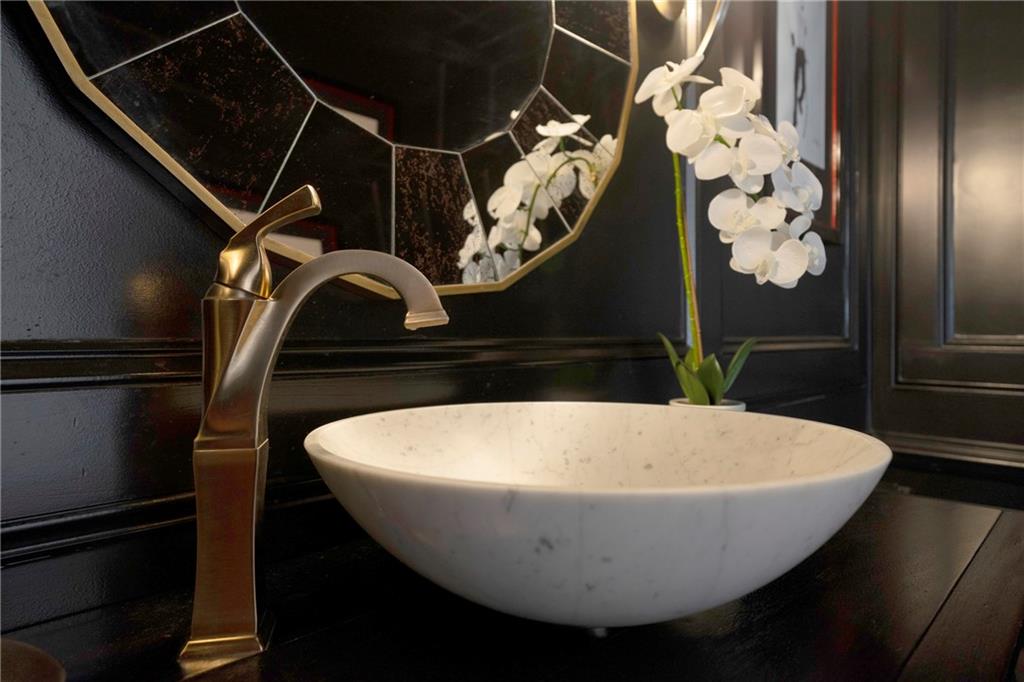 1250 Crest Valley Drive